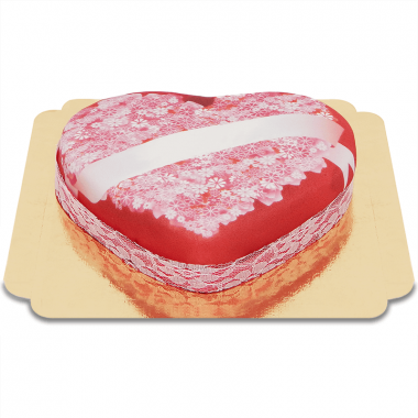 Liefdesboodschap taart in hartvorm