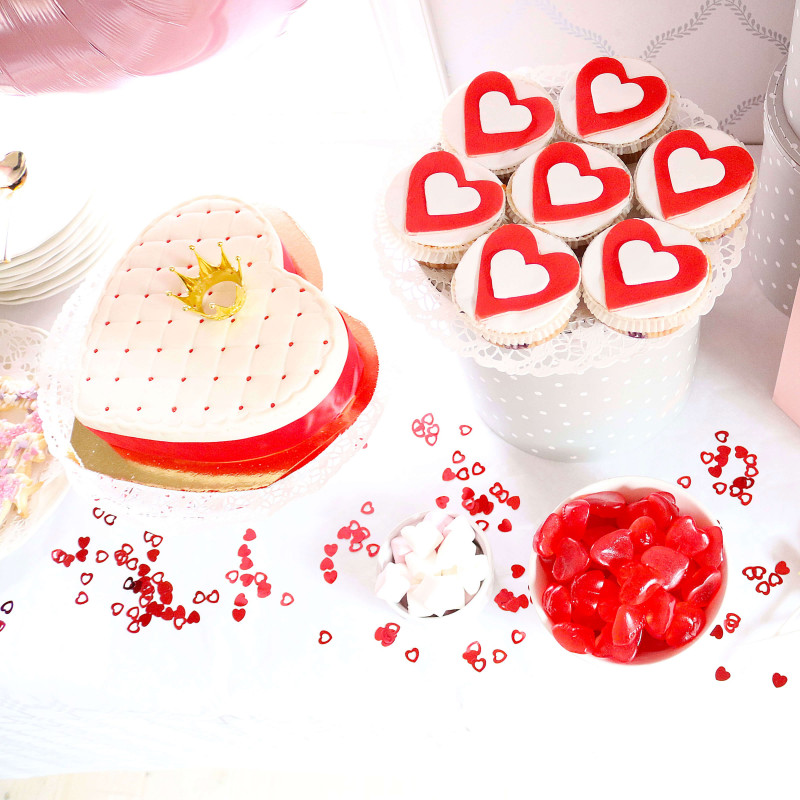 Luxe taart in hartvorm, rood @villakogshuset