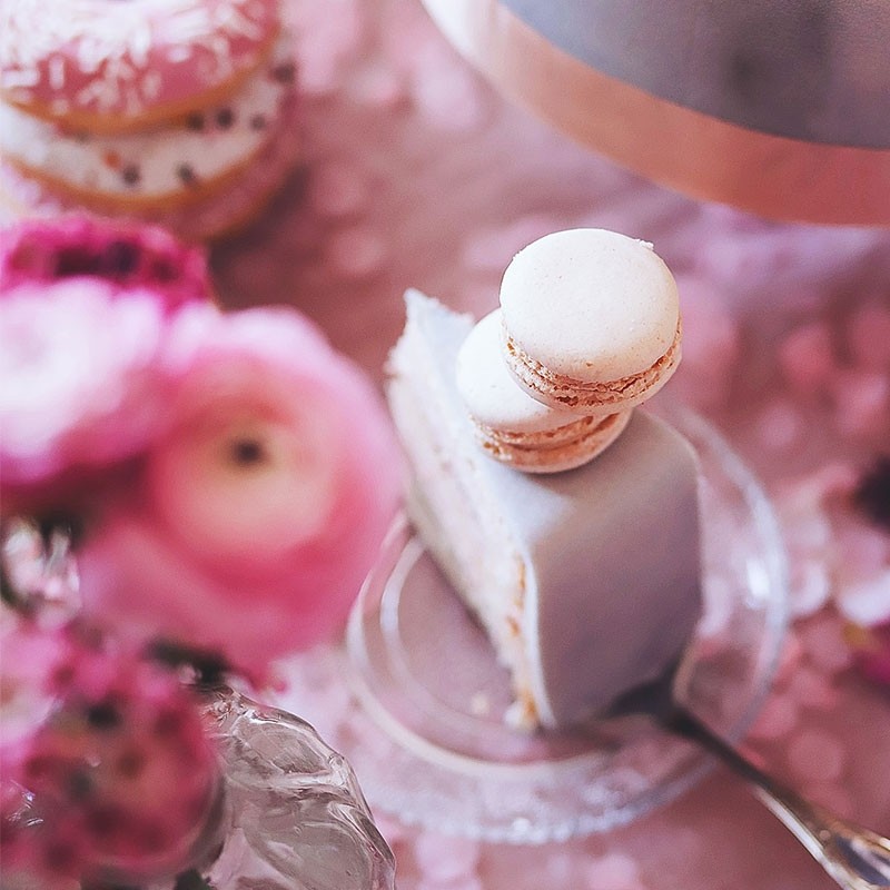 Macarons (16 stuks) op taart