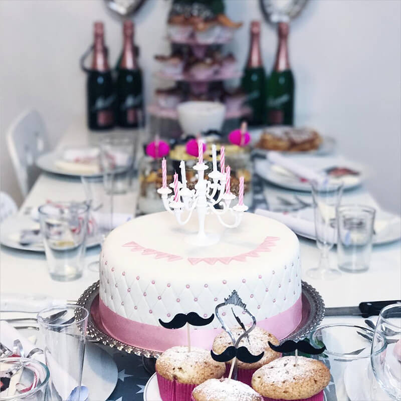 Happy birthday luxe roze taart - Dubbele hoogte SelinaMinas Cake Instagram