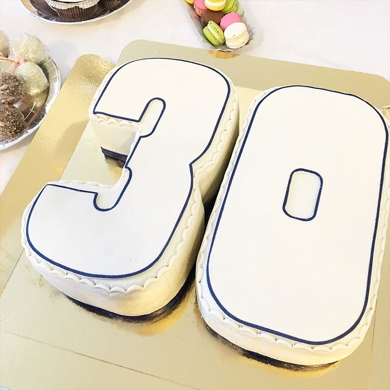 Dubbele cijfer taart, verschillende kleuren bestellen